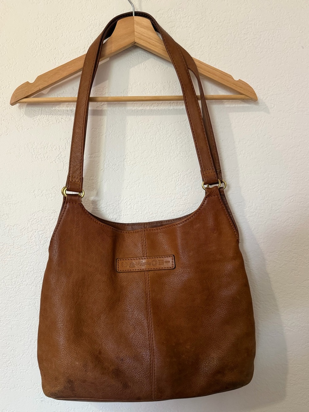 Vintage Fossil Brown Leather Shoulder Bag with lots of pockets!